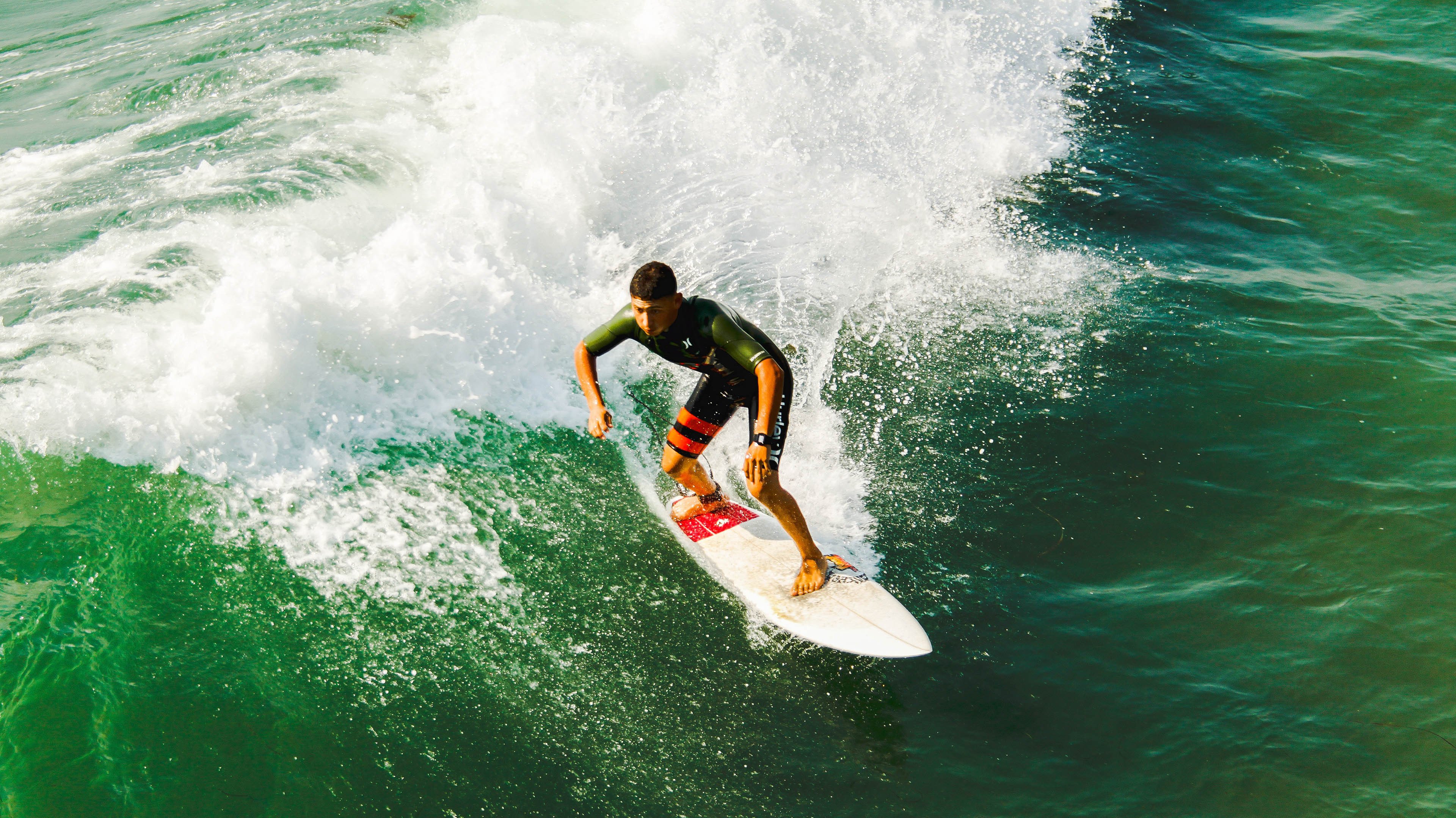 开云体育中国官网-红土之心，当兹维列夫在蒙特卡洛的沙砾棋盘上为全队而战